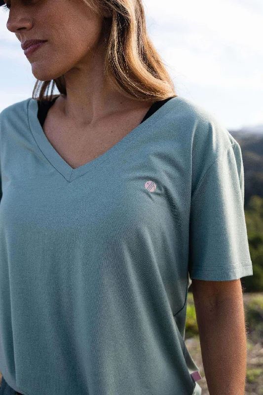 Relax Tee - Lilypad British Gentlewoman Style